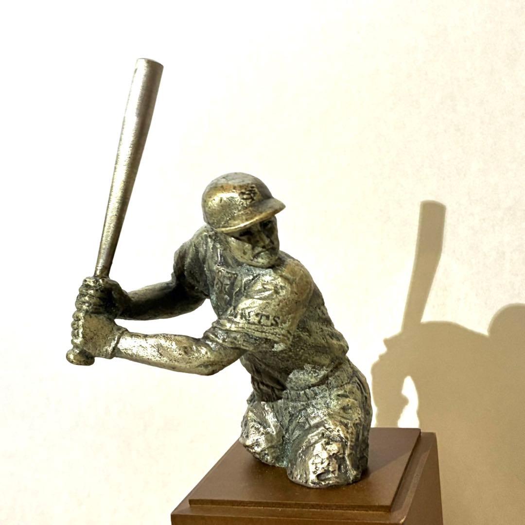 長嶋茂雄引退記念ブロンズ像　3