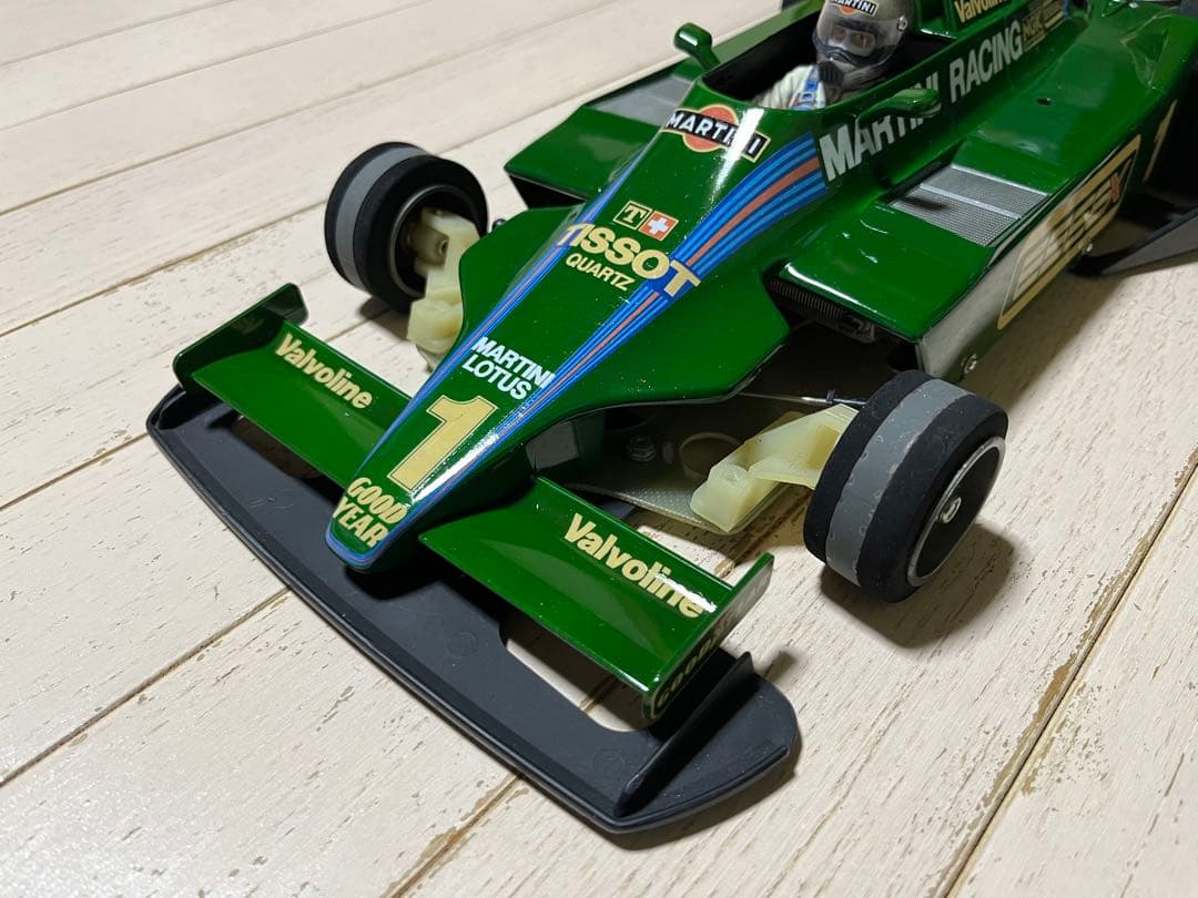 タミヤラジコンカー 1/10 マルティーニロータス79(当時物)