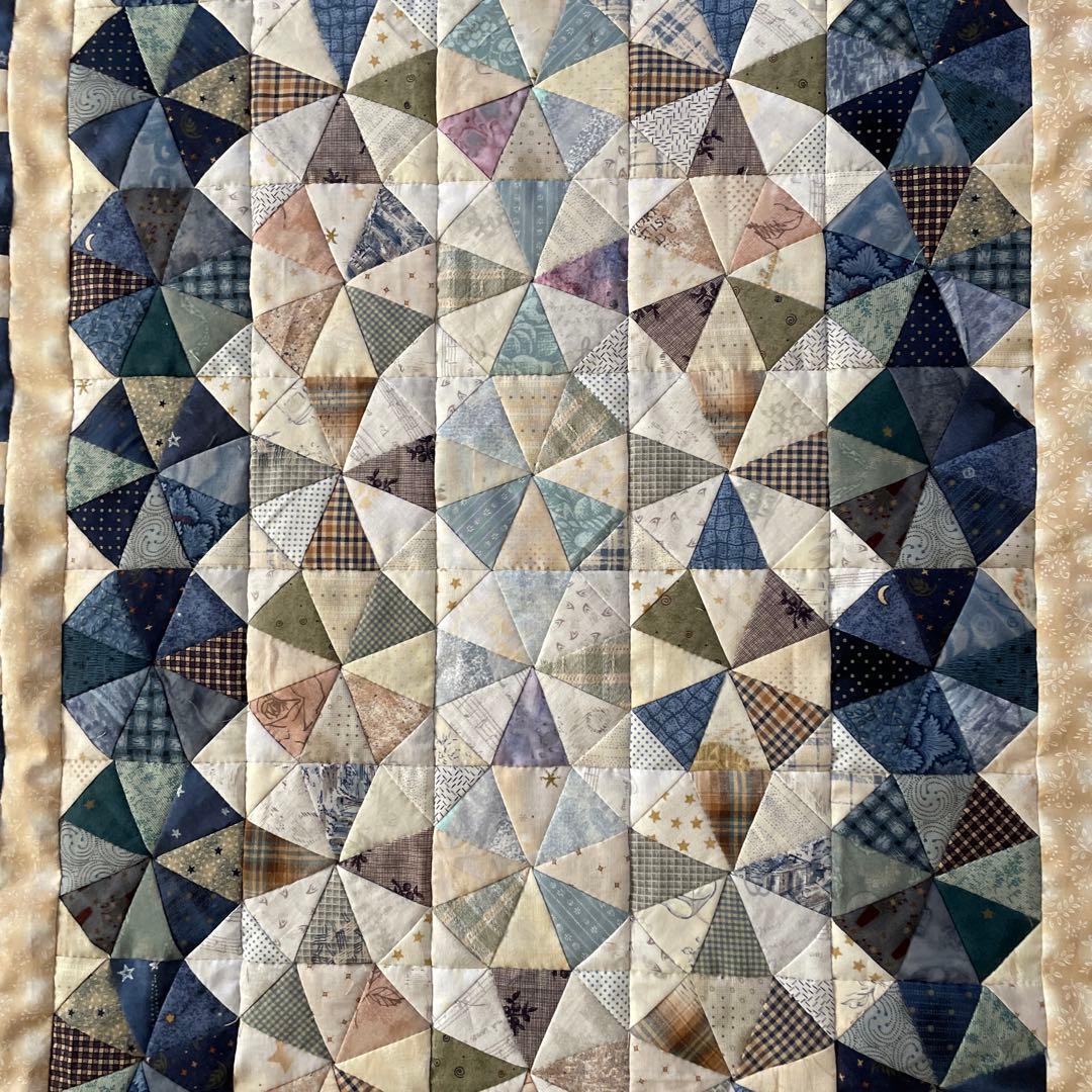 パッチワーク　キルトトップ　カレイドスコープ　万華鏡