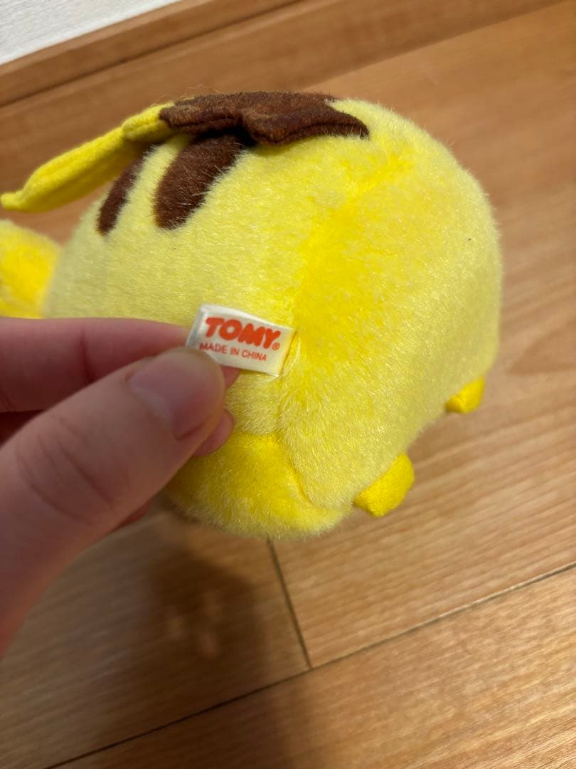 ポケモン ぬいぐるみ TOMY ピカチュウ