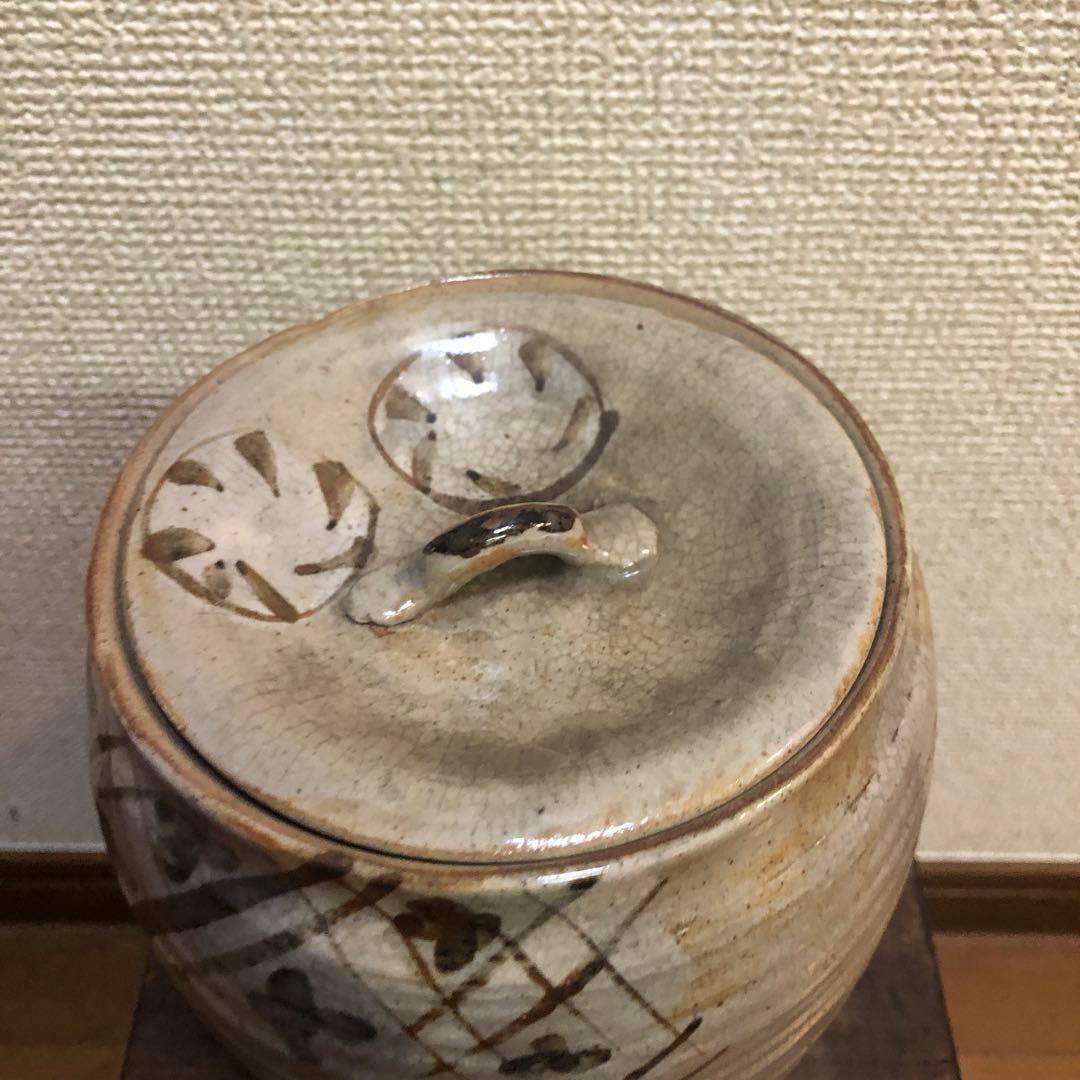 陶器の円筒形収納容器　骨董品　壺　激レアコレクション初期　骨董品　希少、限定出品