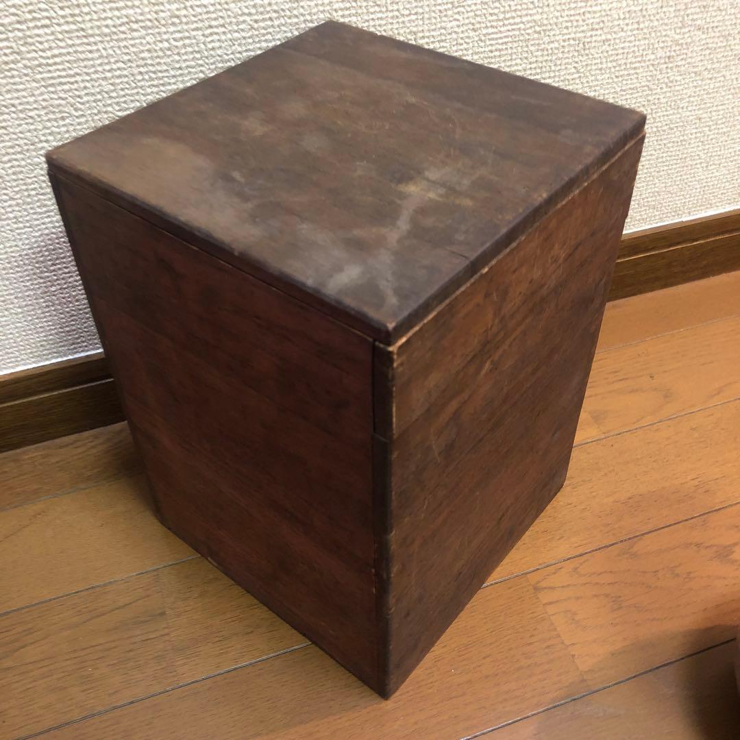 陶器の円筒形収納容器　骨董品　壺　激レアコレクション初期　骨董品　希少、限定出品