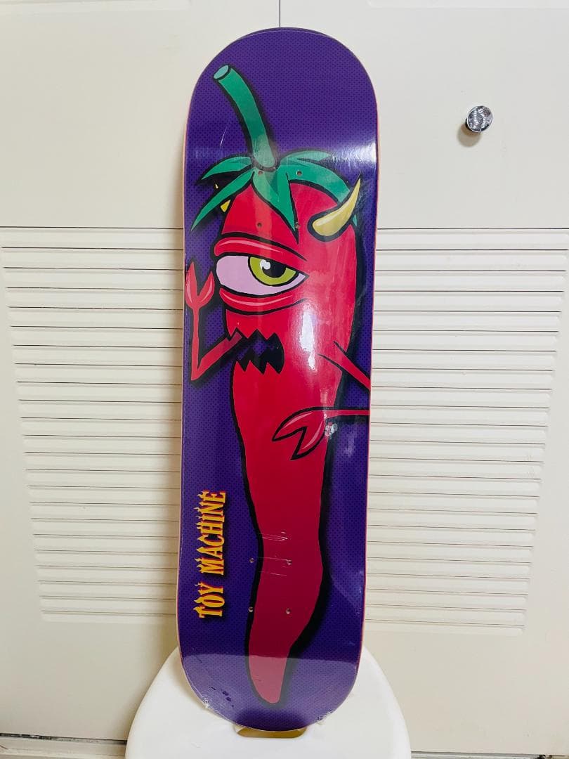 台湾製無地黒デッキテープ付き TOY MACHINEトイマシーン8.25デッキ