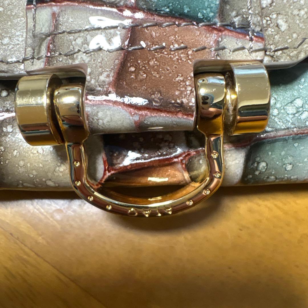 ATAO ロトロ・ヴィトロ アドリアエメラルド