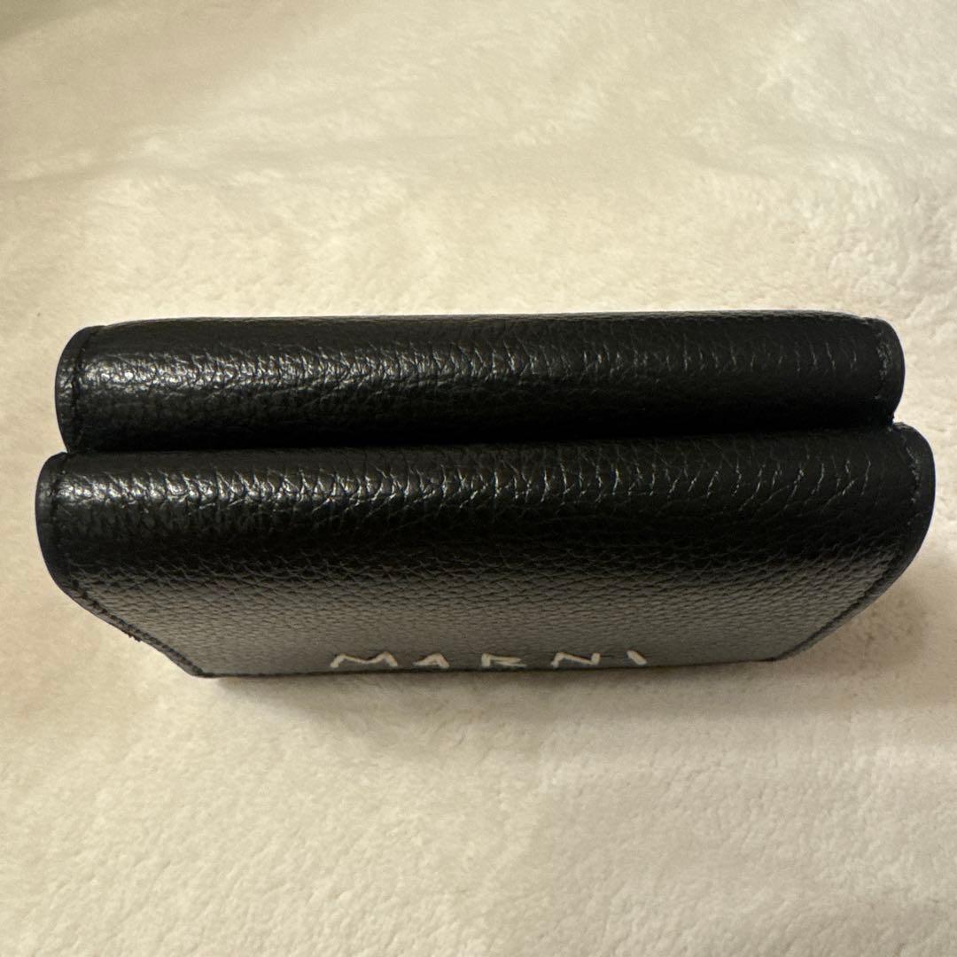 期間限定SALE❣️MARNI 三つ折り財布 黒 レザー ロゴ刺繍