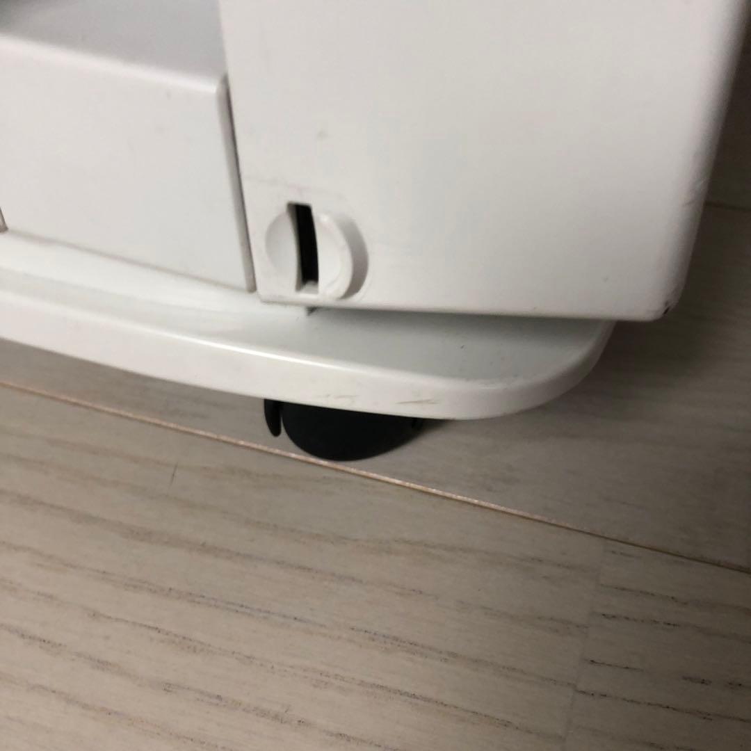 ダイキンMCK70WBK-W 空気清浄機 ホワイト　キャスター付き