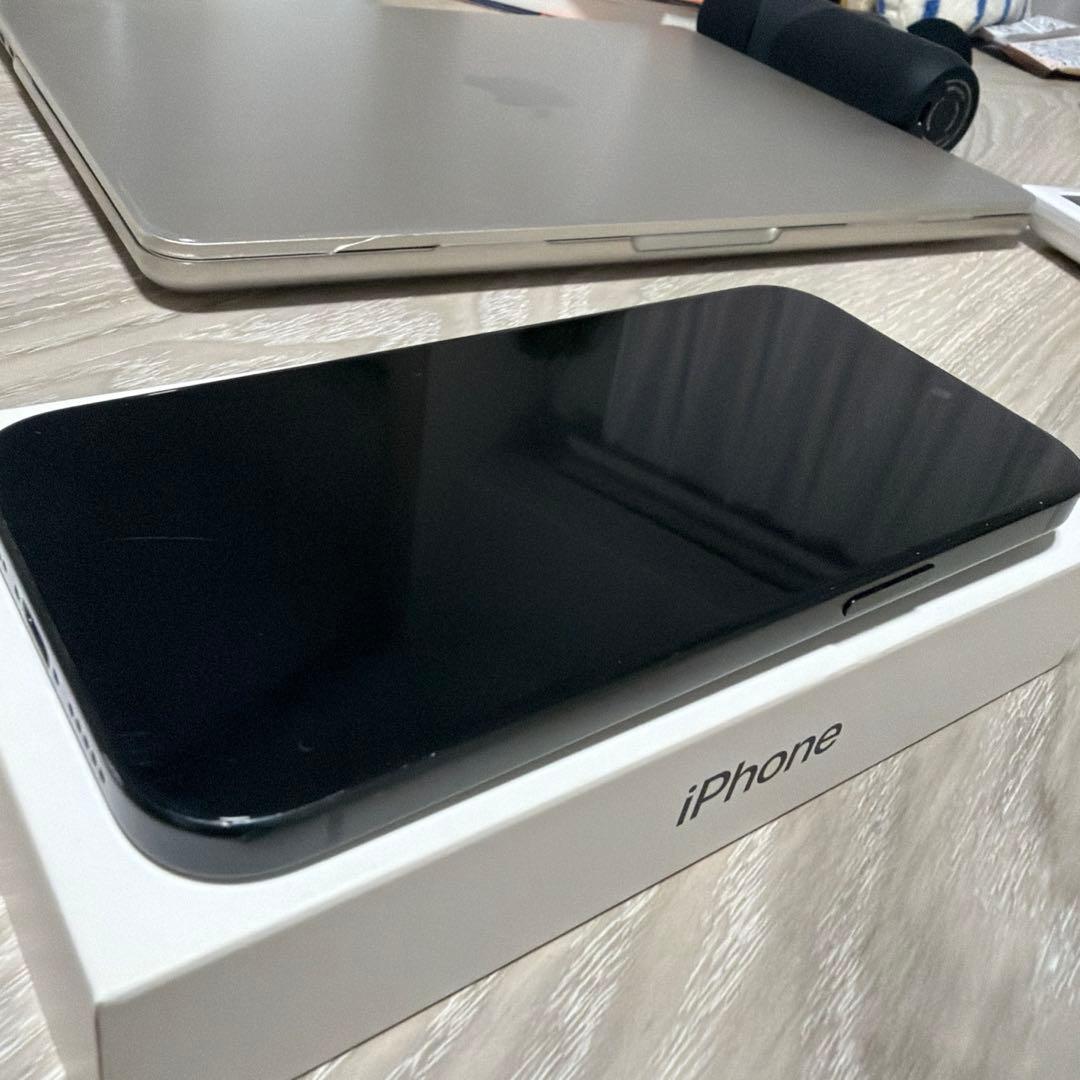 iPhone15 256GB ブラック MTMN3J/A SIMフリー