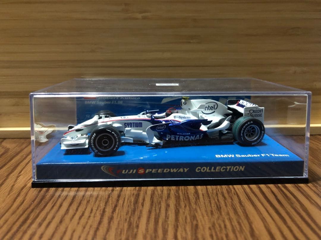 ミニチャンプス1/43 BMWザウバーF1 08 R.クビサ 富士スピードウェイ
