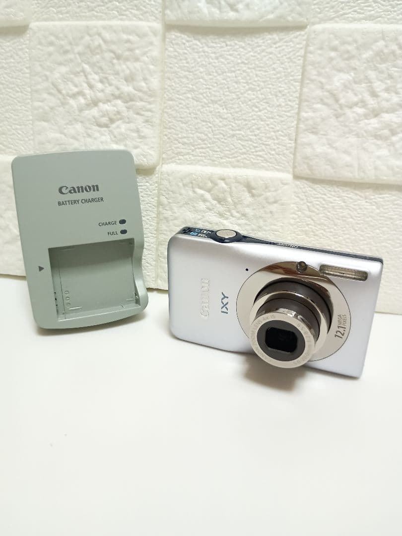 Canon キャノン　IXY200F コンパクトデジタルカメラ　PC1469