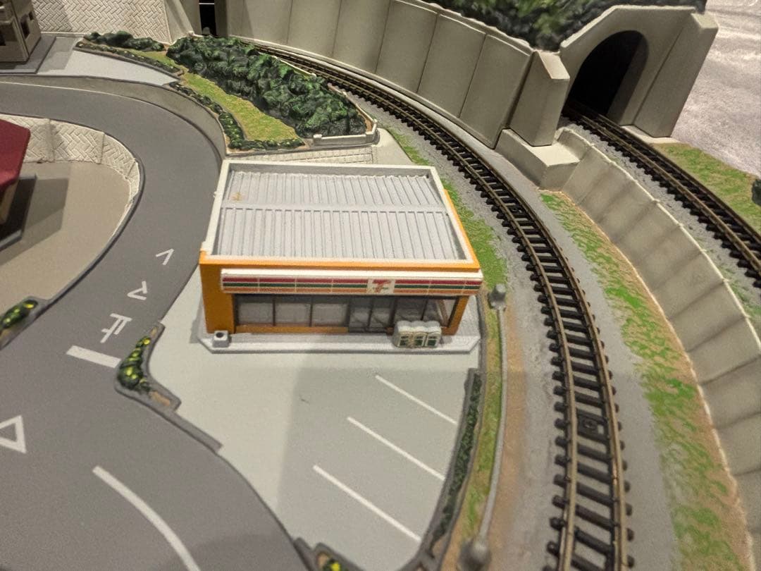 東京マルイPROZ完成ジオラマコース基本セットZゲージ精密鉄道模型