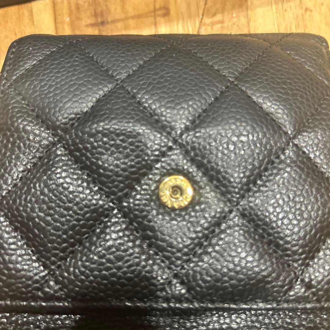 シャネル マトラッセ　キャビアスキン　財布