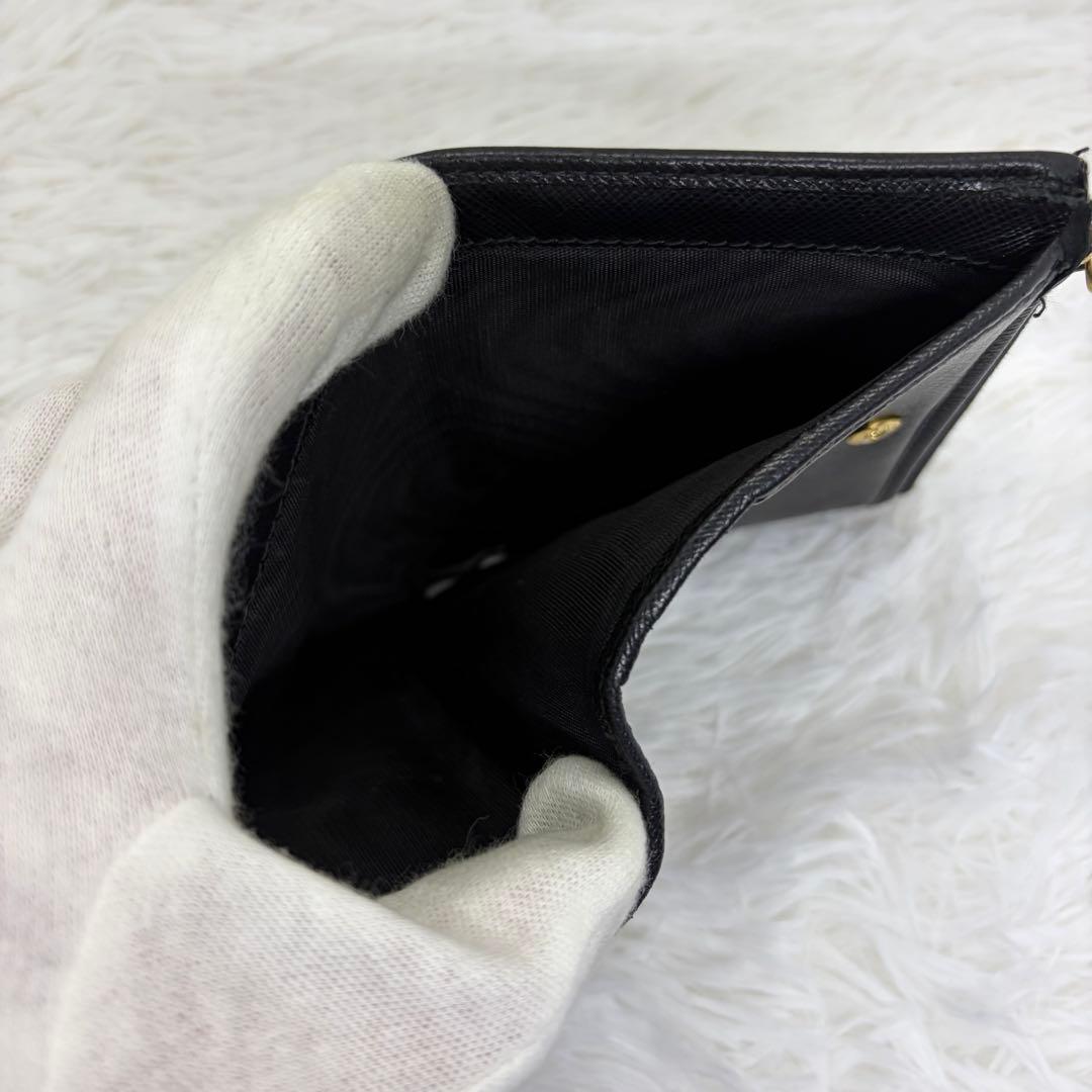 極美品✨️プラダ 二つ折り財布 レザー サフィアーノ フラグメントケース 黒