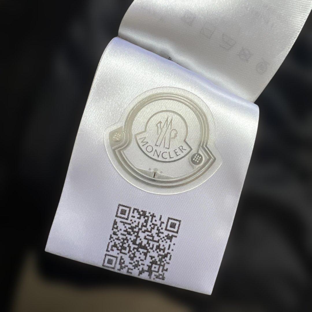 正規品　MONCLER 黒 スイムウェア　ショートパンツ