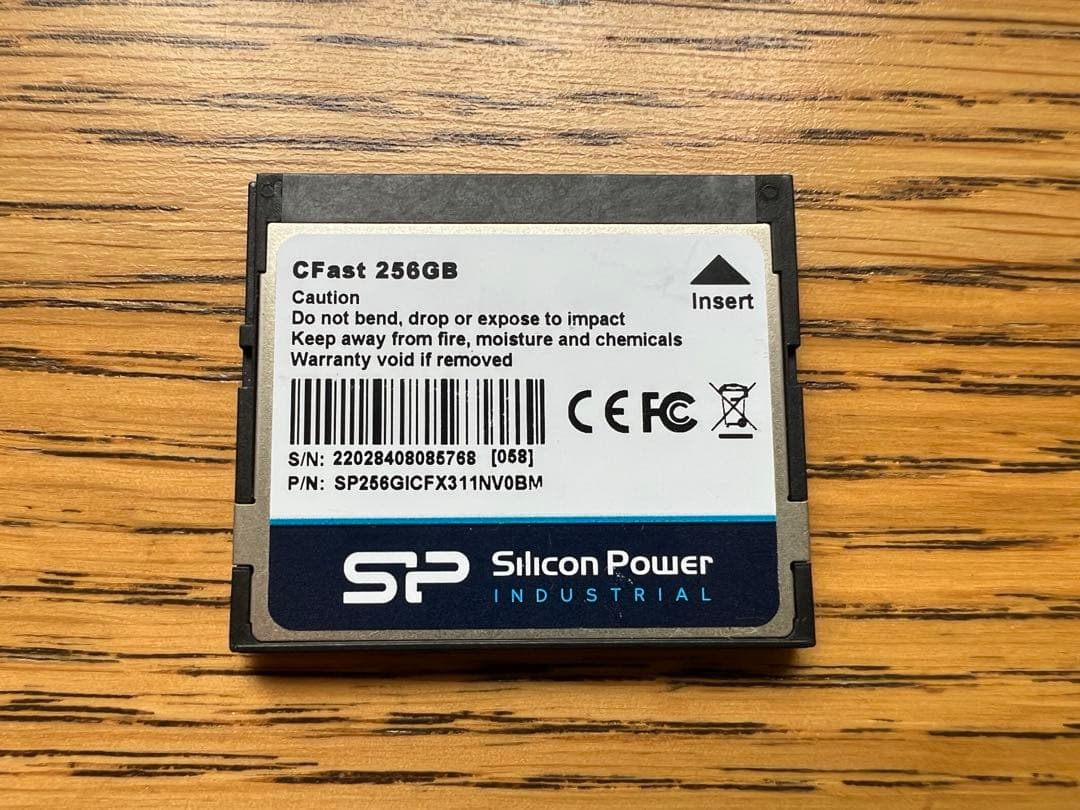 【コネクタ付き！作動確認済】Cinema PRO CFast 2.0 256GB