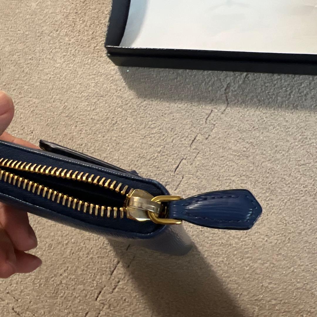 PRADA ネイビー 長財布