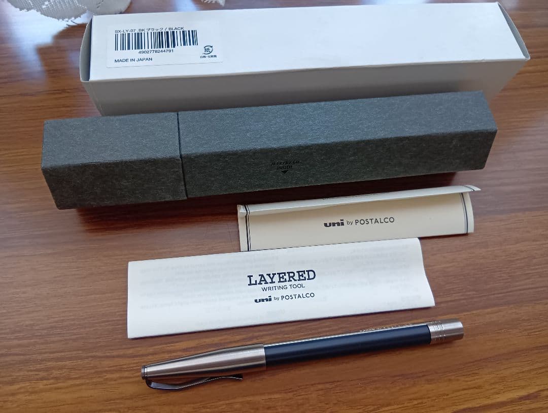 uni ポスタルコ レイヤード ボールペン ブラック
