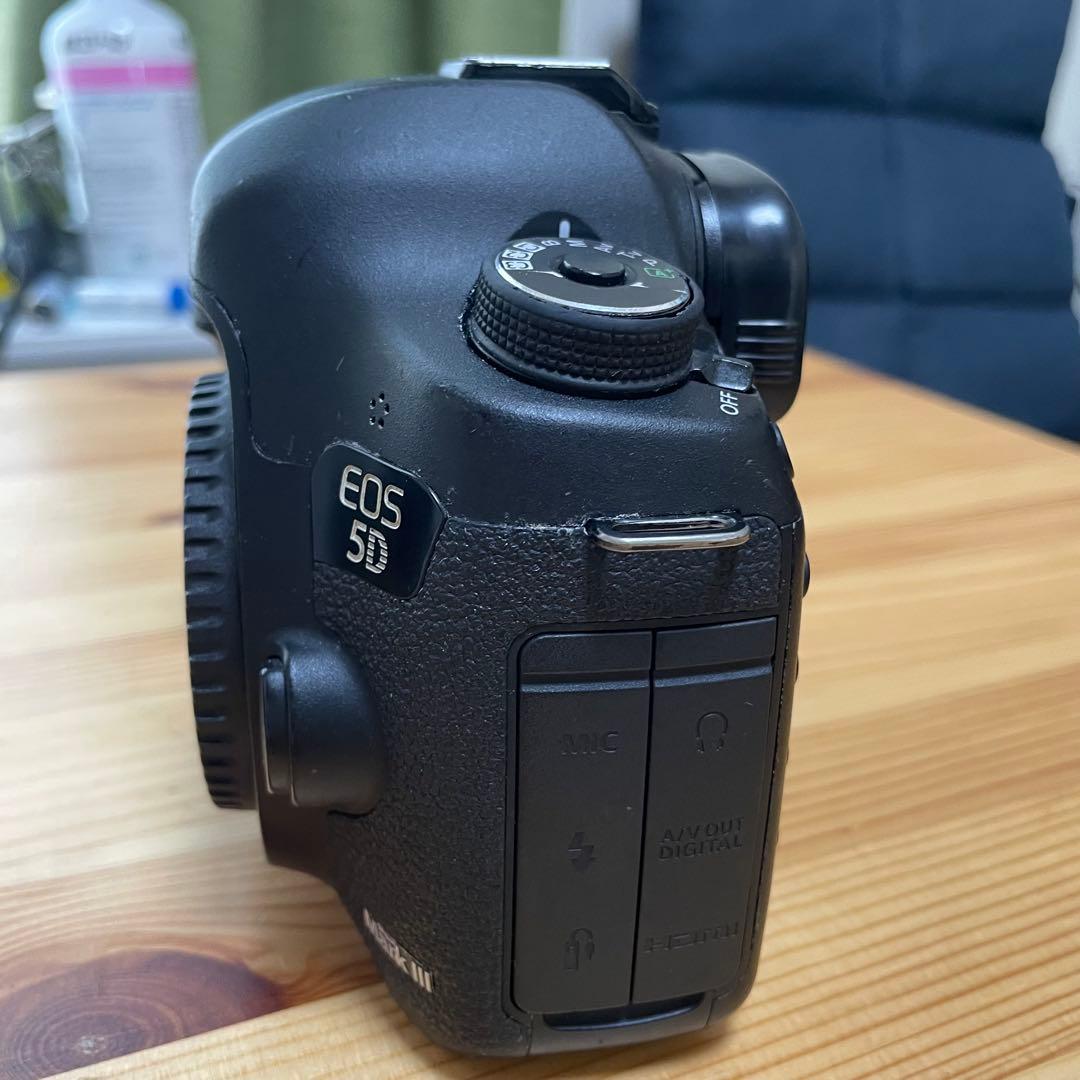 Canon EOS 5D Mark III デジタル一眼レフカメラ