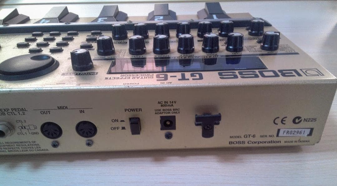◆◆◆BOSS GT-6 Guitar Effects Processor