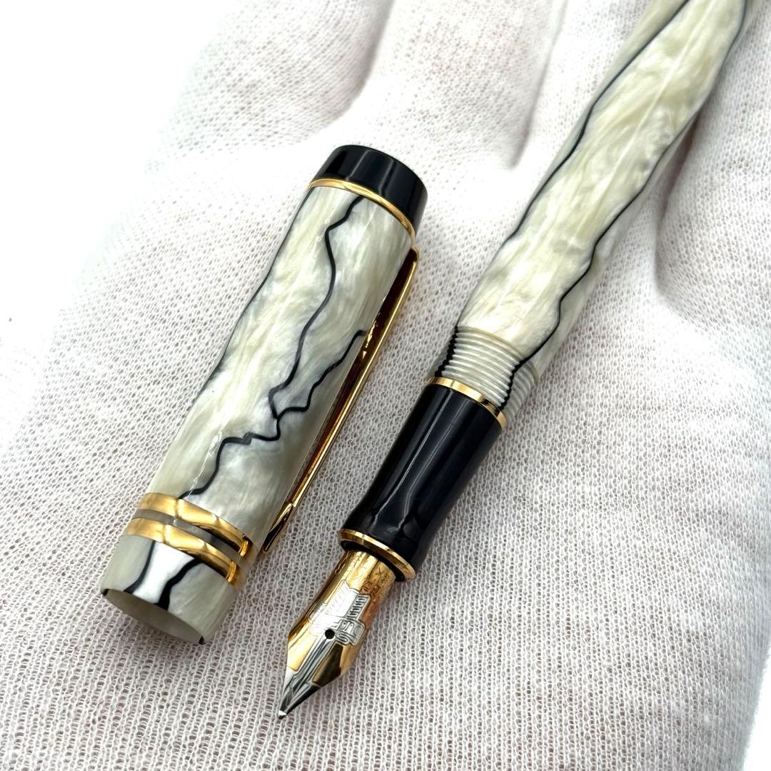 Parker パーカー Duofold デュオフォールド パール 万年筆 18K
