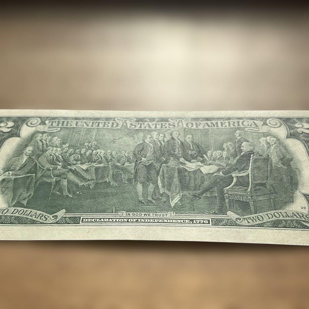 アメリカの2ドル紙幣、新品