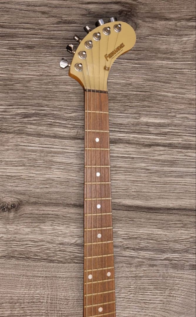 フェルナンデスZO-3ゾーサンエレキギター 内線スピーカー美品