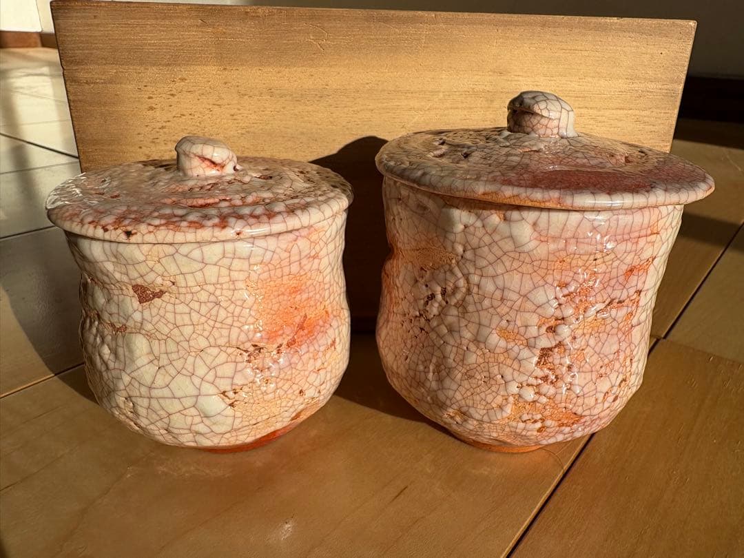 【共箱・栞付】伊予 松山 楽山焼 蓋物 一対｜蟹文 彫絵｜茶道具・懐石｜昭和期