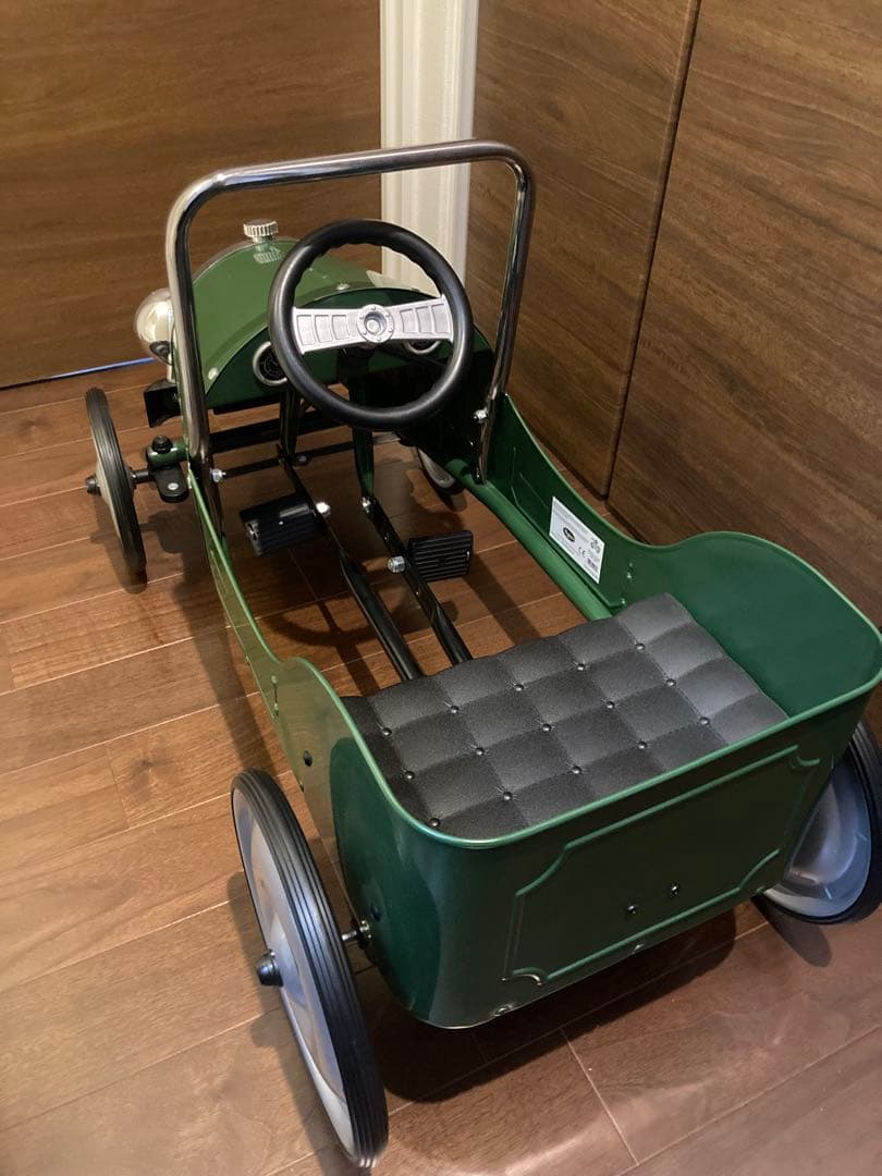 Baghera バゲーラ クラシック ペダルカー 乗用玩具