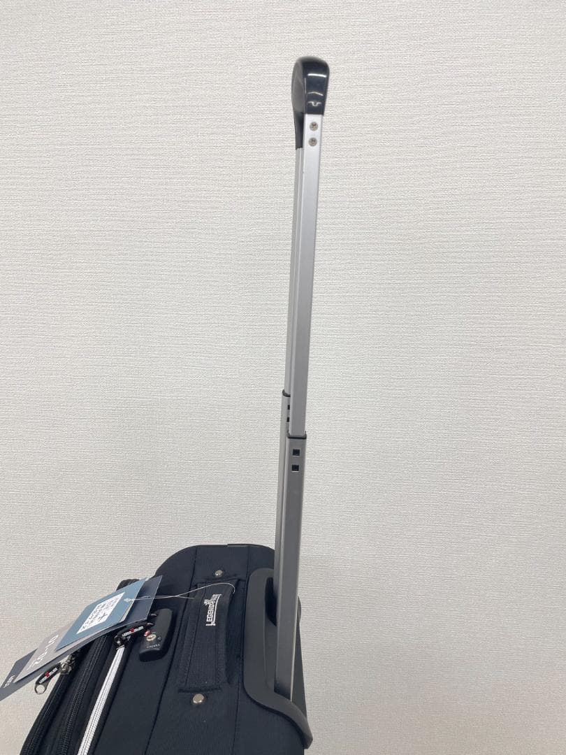 【軽量・便利な前ポケット付き！】LEGEND WALKER ソフトケース Ｓ