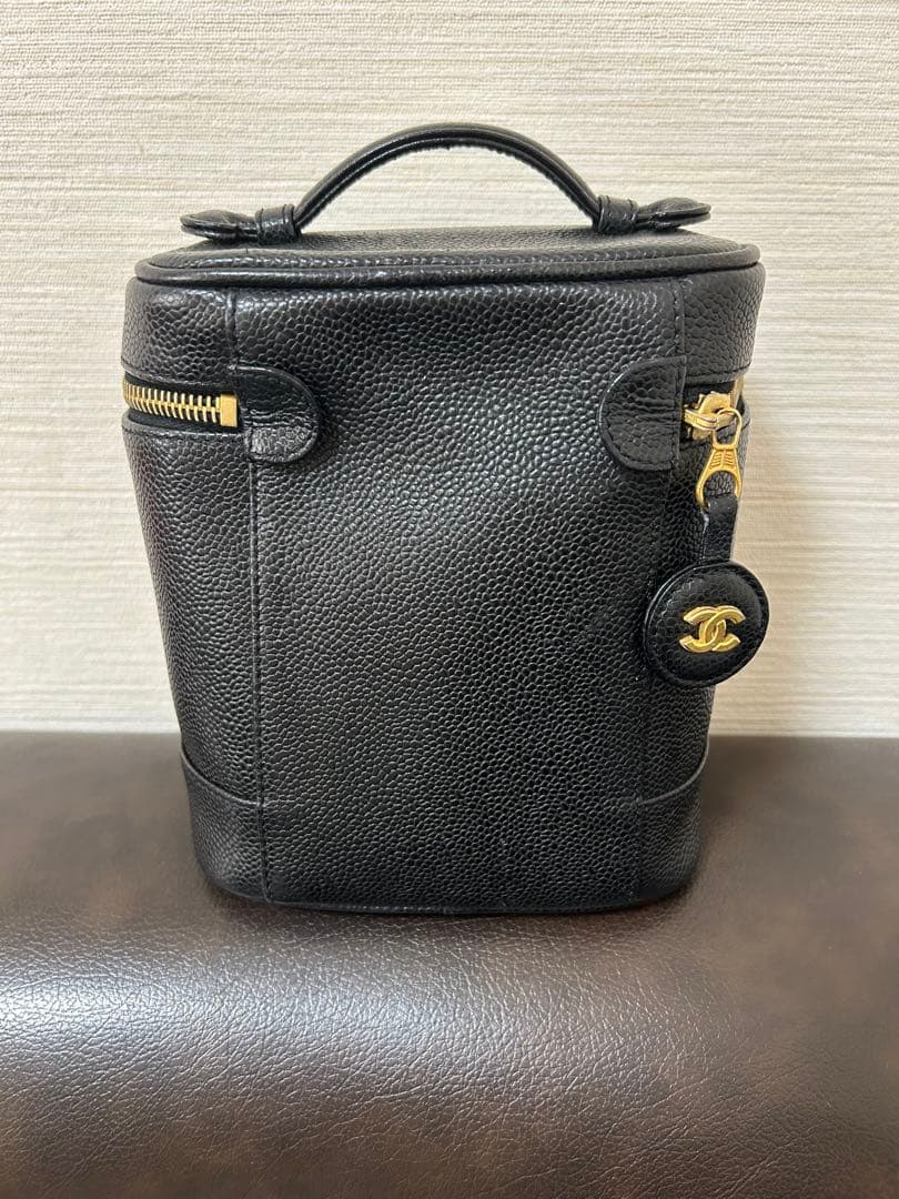 CHANEL ブラックレザー　バニティ