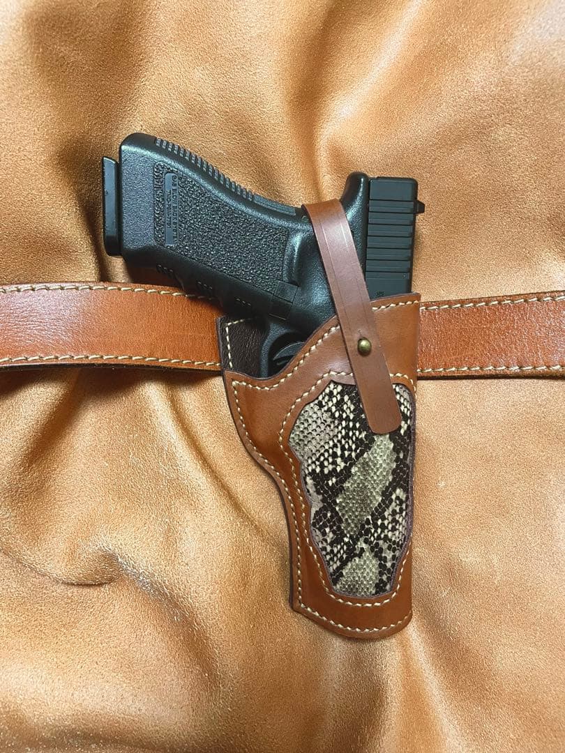 グロック17 18C用右利きレザーホルスター No.831