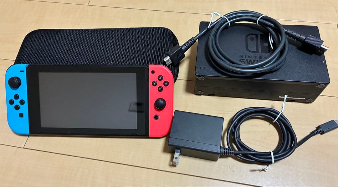 ニンテンドーSwitch(ケース、画面フィルム付)