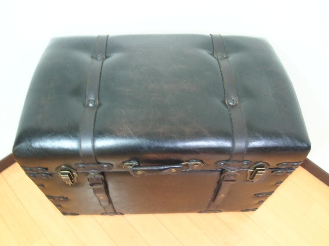 【良品】鋲打ち/革張り 収納スツール/椅子/ベンチ/レコードケース 黒/ブラック