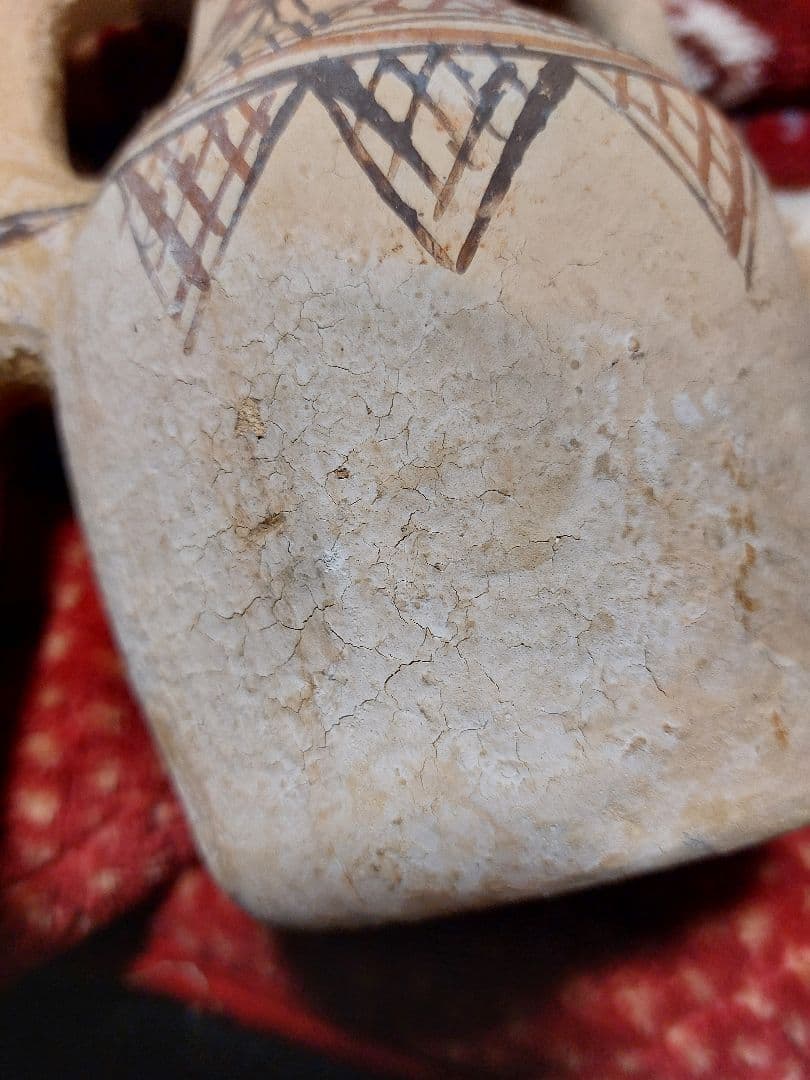 アンティーク　幾何学模様の双子の陶器壺