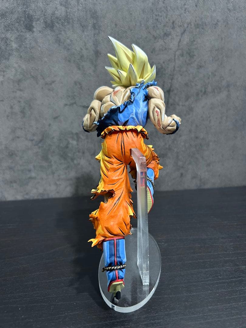 ジャンプ50周年　リペイント　孫悟空　ドラゴンボール　フィギュア　一番くじ