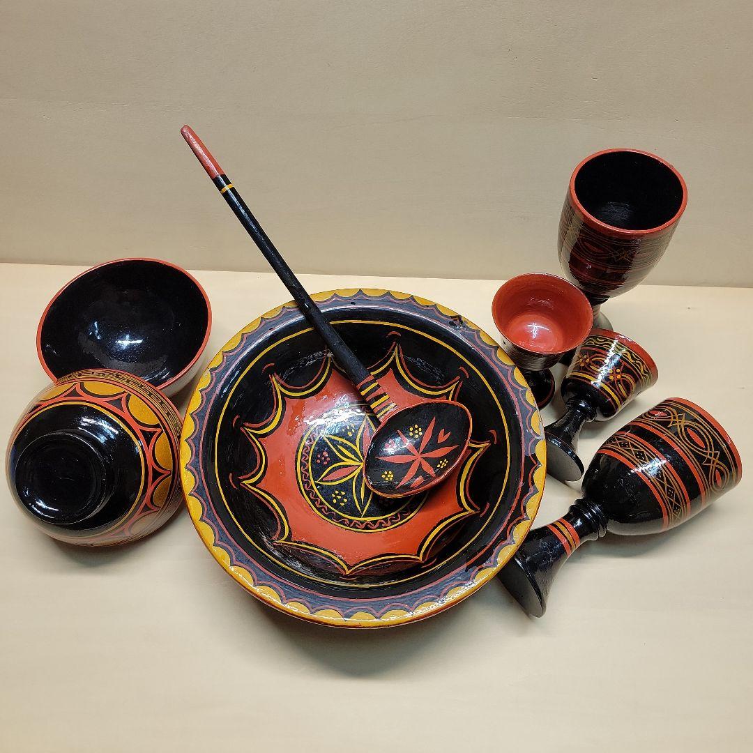 中国彝族(イ族）　少数民族　食器（木製）伝統工芸品　8点セット