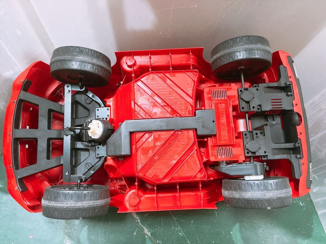 BMW 6 GT 電動乗用カー キッズカー 乗用玩具 レッド BMW正規デザイン