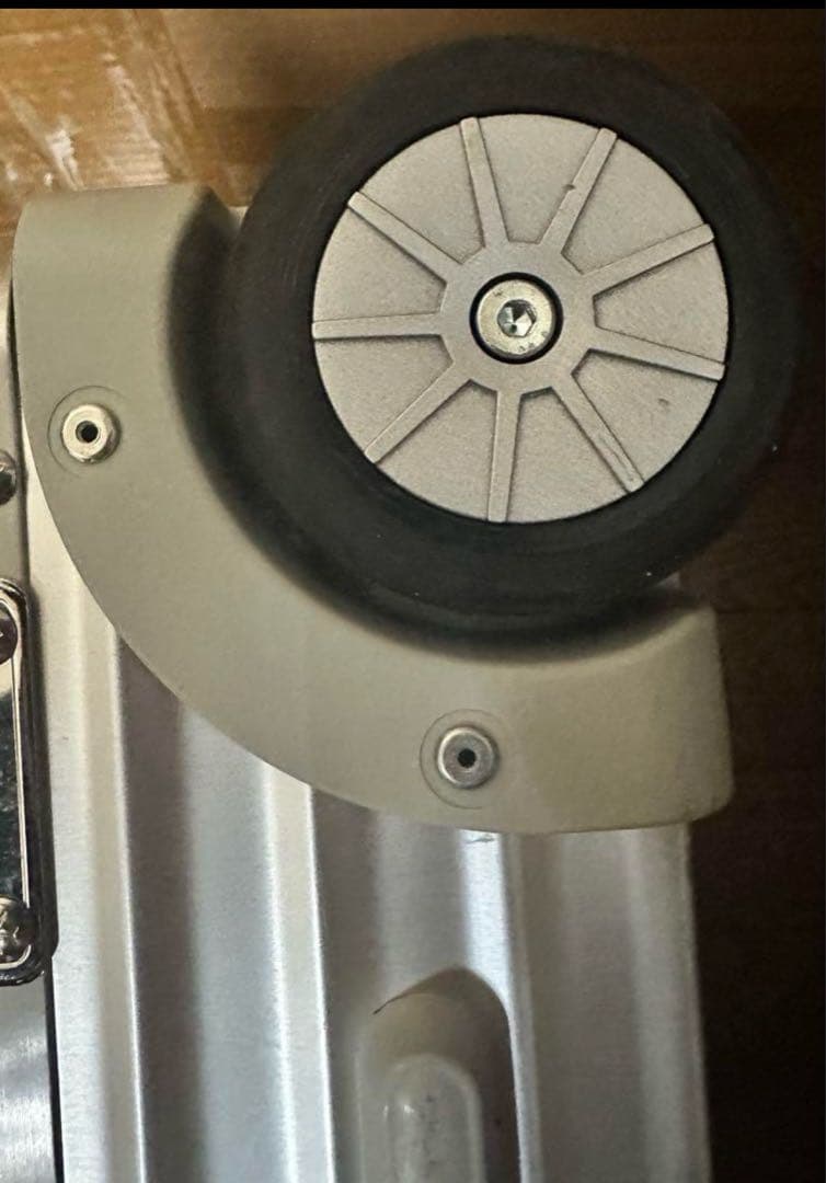 【廃番】リモワRIMOWAクラシックフライト2輪 33L★97152状態⭕️持込⭕️