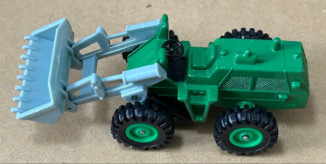 日本製 トミカ 古河 ホイールローダー グリーン