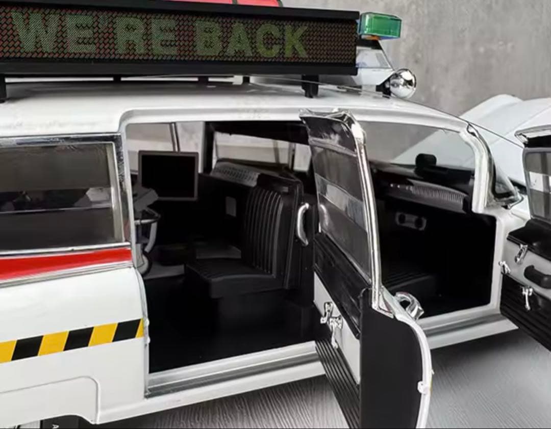 ゴーストバスターズ キャデラック ミニカー 1:18