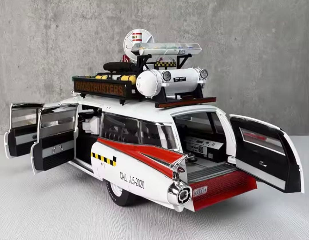 ゴーストバスターズ キャデラック ミニカー 1:18