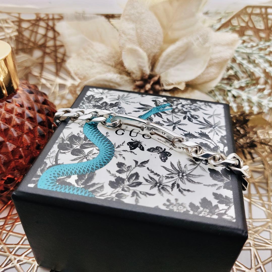 GUCCI ノット　インフィニティ　ブレスレット