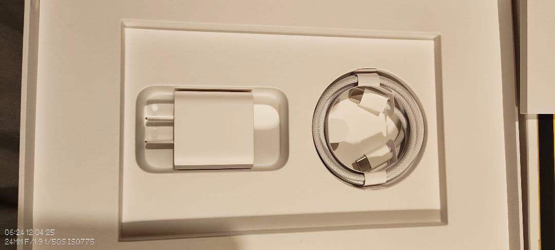 11世代　Apple iPad WiFi yellow 128 使用1週間