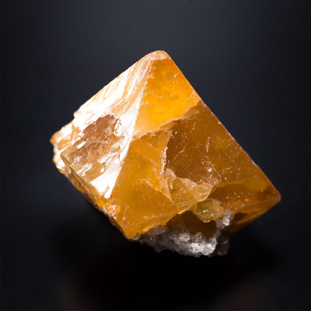 中国 灰重石 天然石 原石 鉱物標本 鉱石 1641 シェーライト