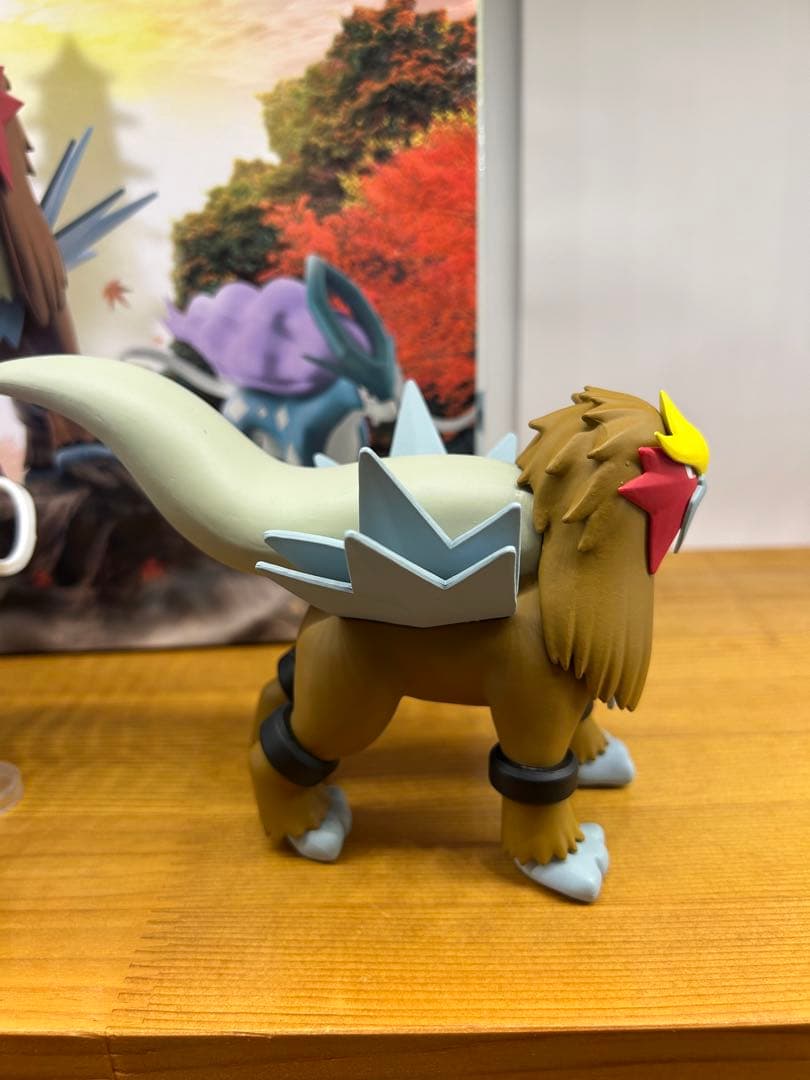 エンテイ　スイクン　ライコウ