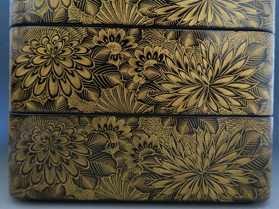 【輪島塗】極上総菊詰沈金 五段重箱 内朱塗 隅丸 蓋横菊彫 天然木 共箱