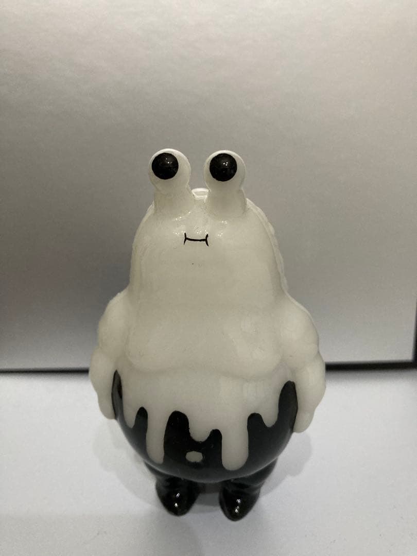 BABY MANSNAIL カタツムリ男 ソフビ フィギュア