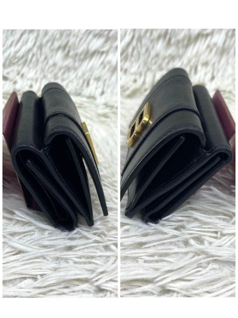 美品‼️ バレンシアガ　三つ折り財布　ロゴ金具　ゴールド金具　レザー　ブラック