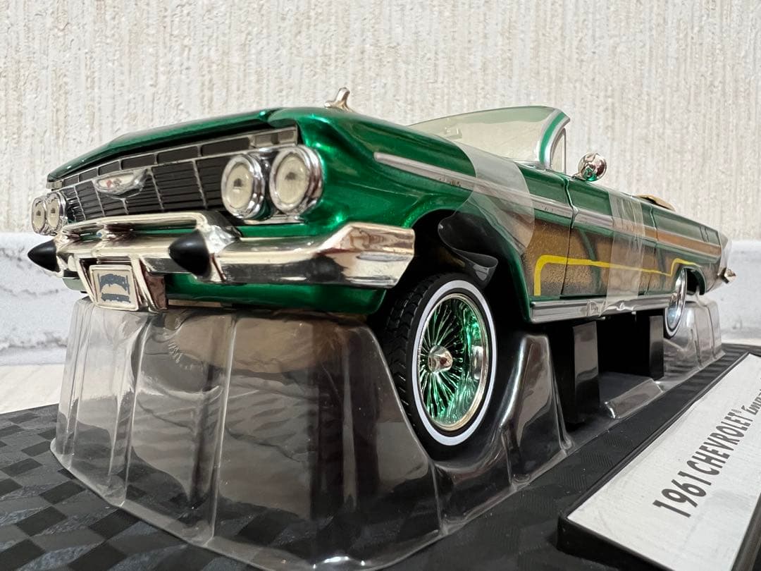 【廃番】LOWBEACH 1961CHEVROLET impala conv