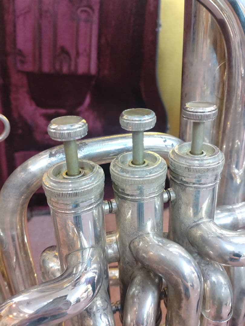 BESSON 700 チューバ シルバー ケース付き