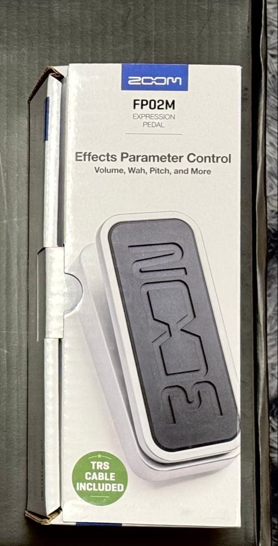 ZOOM G11 フラッグシップ マルチエフェクター 17000円相当のオマケ付